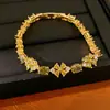 Pulsera de cierre ovalado de flor con circonitas, pulsera de nicho de lujo ligero, exquisita y elegante con un toque de alta gama, joyería al por mayor