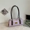 2026 Nova Bolsa Baguete Retrô Feminina de Ombro para o Dia a Dia Bolsa de Mão Bolsa de Ombro Simples Versátil Transversal Bolsa Feminina