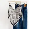 Bufanda Triangular Estampada Elegante de Gama Alta Estilo Nuevo 2026 para Mujer, Delgada y Versátil para Primavera y Verano, Pañuelo Multifuncional
