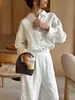Conjunto de camisa simple de corte holgado de alta gama y pantalones de cintura alta transfronterizos europeos y americanos