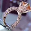 Zhenrong temu venda quente transfronteiriça anel de diamante moissanita simulação feminino micro cravejado todo diamante quadrado almofada anel de diamante champanhe atacado feminino