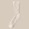 Calcetines de Coral Fleece para Mujer 2025 Nuevos Otoño e Invierno Engrosados Cálidos Postparto Maternidad Hogar Piso Dormir Calcetines Largos