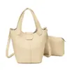 Bolsos para Mujer Bolso de Mano Suave de Cuero PU 2025 Nueva Moda Ins Bolso Cubo Casual Más Fácil de Combinar Bolso de Hombro Cruzado