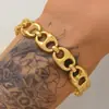 Venda Quente Transfronteiriça Impermeável Resistente ao Desbotamento Aço Titânio Conjunto de Pulseiras de Flor Levemente Luxuoso High-End Moda Versátil Banhado a Ouro 18K