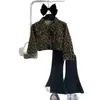 Conjunto de Ropa de Otoño para Niñas 2026 Nuevo Elegante Chic Chaqueta con Estampado de Leopardo Estilo Coreano Pantalones Acampanados Ajustados de Mezclilla Conjunto de Dos Piezas