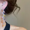 Pendientes de botón con borla de corazón de circonita cúbica de aguja plateada para mujer Estilo de corte Pendientes elegantes Lujo ligero Sentido de alta gama Sentido de diseño de pendientes Nicho