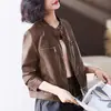 2024 Nova Jaqueta de Motociclista Estilo Simples Jaqueta de Couro Casaco Curto Feminino Outono Inverno Solta Casual PU Moda Versátil
