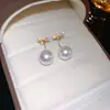Pendientes Vintage Estilo Francés de Plata con Zirconia y Perla en Forma de Flor, Elegantes y Chic Pendientes de Botón Estilo Chanel, Exquisitos Pendientes Versátiles para Mujer