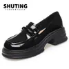 Novos Sapatos Lefu 2024 Sola Grossa Estilo Academia Preto Sapatos Pequenos de Couro Sola Macia Combinam com Tudo Estilo Britânico Bom para Usar Sapatos de Camada Única para Mulheres