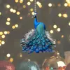 Novo produto transfronteiriço: Elegante pingente de carro de pavão, decoração plana de acrílico para espelho retrovisor, ornamento para pendurar em casa