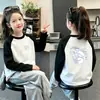 Camiseta Base de Cuello Redondo para Niñas 2026 Nuevo Estilo Ropa Interior para Niños Medianos y Mayores Polar por Ambos Lados Ropa Otoño/Invierno Bloque de Color Manga Larga Tendencia