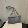 Bolso de Hombro Pequeño Cuadrado con Acabado Mate Texturizado de Moda Tendencia 2026 Estilo Nuevo Chic Fresco Simple con Cadena