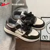 Tênis Feminino Warrior 2026 Primavera Novo Couro Preto e Branco Sapatos Panda Sapatos Casuais Sapatos Brancos Estilo Casal Y