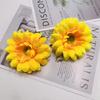 Simulación 8cm tela de seda colorida Margarita crisantemo africano girasol DIY Guirnalda bolsita sesión de fotos cabeza de flor decorativa Al por mayor