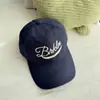 Boné de Baseball Americano Estilo College com Aba Larga para Mulheres, Marca de Moda de Rua, Circunferência da Cabeça Grande, Emagrecimento Facial, Bordado, Modelo Novo