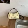 Bolsos de Diseño de Nicho para Mujer 2026 Nuevo Estilo Coreano Bolso de Mano de Lunares Moderno Versátil Simple para el Trabajo Bolso de Hombro