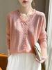 Camiseta de fondo de encaje con cuello en V para mujer 2024 nueva otoño e invierno lana para mujer top delgado de punto con cuentas estilo occidental camisa pequeña