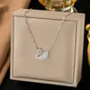 Collar de cereza roja de vino de alta calidad para mujer 2024, nueva moda, diseño de nicho de lujo ligero, cadena de clavícula, exquisita cadena para el cuello