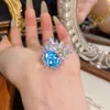 Novo Anel de Topázio em Forma de Gota Aberto com Diamante Colorido de Luxo Anel de Fogo de Artifício Aquamarine Imitação de Alta Qualidade para Mulheres