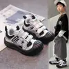 Sapatos Femininos 2026 Outono Novo Tênis de Malha Sola Macia Sapatos de Malha Respiráveis para Crianças Meninas Tênis de Skate Fashion