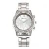 Fonte Direta da Fábrica Relógio de Quartzo Cravejado com Diamantes Luxo Pulseira de Aço Caixa de Presente para Mulheres Terno Versátil Casual Moda Relógio de Pulso
