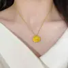 Collar con Colgante de Flor de Peonía Tallada Tridimensional Retro de Cobre Dorado Chapado en Oro Arena Vietnamita Cadena para Clavícula Versátil Venta al por Mayor