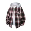 Produto em destaque: Camisa de Manga Longa Xadrez Unissex para Primavera e Outono de 2026, Corte Solto, com Capuz, Bolso Único, Jaqueta Camisa Tendência Estilo Japonês e Coreano