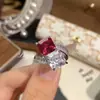 Nuevo Collar con Colgante de Corindón Rojo Retro Moda Conjunto de Rubí Sintético Cultivado Pendientes de Botón con Piedras Preciosas de Colores Anillo Estilo Ab