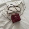 Bolso de mano de alta gama estilo coreano para mujer, nueva colección otoño 2026, bolso de hombro a la moda y minimalista, bolso de hombro de nicho, bolso cruzado