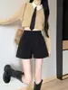 Pantalones cortos de lana negros para mujer, primavera y otoño, adelgazantes, versátiles, de cintura alta, pierna ancha, modelo nuevo 2026, shorts bootcut petite para usar como prenda exterior