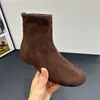 Botines Birkenstock de Gamuza Estilo Coreano con Punta Dividida para Mujer 2026 Otoño Nuevos Botas Adelgazantes de Punta Redonda y Tacón Bajo Botas Versátiles para Mujeres Bajitas