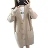 Cárdigan de Punto de Longitud Media con Tiras de Comercio Exterior para Mujer 2025 Otoño e Invierno Nuevo Estilo Coreano Holgado Cuello en V Rayas de Color Sólido Suéter