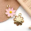 30 Rosado Aceite Goteo Simulación Flor de Cerezo Margarita Aleación Colgante Colgante DIY Pulsera Llavero Accesorios