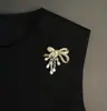 [Esplendor Perolado] Exquisitamente Trabalhada, Elegante e Grandiosa, Broche Floral de Borboleta de Luxo Leve de Alta Qualidade, Broche Moderno e Sofisticado