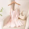 Camisón de Seda con Cuello en V, Ropa de Dormir Sexy y Lujosa Puro Deseo, Vestido Camisola Delgado de Gama Alta, Ropa de Casa