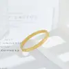 Pulsera de Acero Inoxidable Mate Esmerilado de Gama Alta con Cierre de Circonita Microincrustada, Joyería para Mujer de Gama Media a Alta al por Mayor
