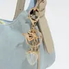 Dulce, Soñador, Exquisito y de Moda Aleación Estéreo Envolvente Corazón Acrílico Fresa Llavero Colgante para Bolso DIY