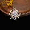 Broche Japonês e Coreano de Moda Transfronteiriço de Luxo para Mulheres, Fivela de Lenço com Strass, Fivela Anti-Exposição, Broche de Lapela de Cristal, Acessórios para Terno