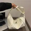 Bolso de Hombro Versátil de Moda Bolso Pequeño para Mujer Nuevo Modelo 2025 Bolso Tipo Dumpling de Alta Calidad Bolso Cruzado Elegante de Gran Capacidad