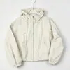 Chaqueta corta con capucha versátil estilo coreano para mujer, nueva colección casual primavera y otoño 2026, rejuvenecedora, elegante, corte holgado, top adelgazante