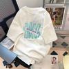 Venta al por mayor del fabricante Verano Estampado Inglés Estilo Pareja Versátil Top de Media Manga Camiseta Holgada de Cuello Redondo para Hombre