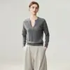 Suave e intelectual~Suéter de cashmere com botões e decote em V de estilo simples para mulheres, suéter de malha para usar por baixo, roupas femininas de designer