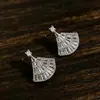 Pendientes Exquisitos de Estilo Francés de Lujo Ligero, Forma de Abanico Completamente Incrustados con Circonita Diamantada, con un Diseño Artístico de Alta Gama Similar a una Falda, Pendientes Transparentes y Versátiles para Mujer