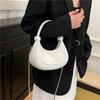 Bolso de media luna portátil de textura de alta calidad al por mayor, bolso de mujer 2025 primavera nueva llegada, bolso de hombro sencillo de lujo ligero, bolso bandolera de cadena