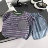 Conjunto de Ropa de Verano para Niños Manga Corta 2026 Nuevo Elegante Estilo Coreano para Niños Pequeños Bebé Bolsillo Conjunto de Dos Piezas Moderno