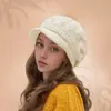 Gorro de Lengua de Pato de Cachemir Nuevo Transfronterizo Invierno Forro de Felpa Engrosado Cálido Lana Tejido Protección Auditiva para Mujer