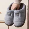 Pantuflas de Algodón para Hombre Tallas Grandes Hombres Invierno Estilo Nuevo Interior Hogar Suela Gruesa Antideslizante Con Terciopelo Cálido Pantuflas Invierno
