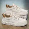 Zapatos de Hombre 2026 Verano Nueva Tendencia de Moda Deportivas Casuales Versátiles de Suela Suave Cuero Blancos
