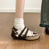 Tênis Esportivo Vermelho Rasteiro de Boca Larga para Mulheres 2026 Novo Estilo Primavera e Verão Versátil Casual Sapatos Mary Jane Que Combinam com Saias
