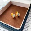 Pendientes Redondos de Zirconia con Pasador de Plata Chapados en Oro Real de 18k, Pendientes de Botón de Lujo Ligero y Acabado de Alta Gama, Accesorios de Pendientes Exquisitos de Moda Retro para Mujer